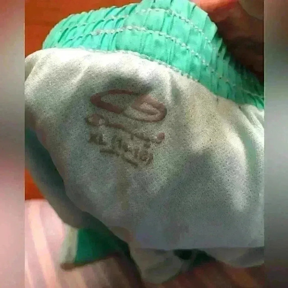 CHAMPION light teal running shorts with lining YOUTH XL - Picture 5 of 5